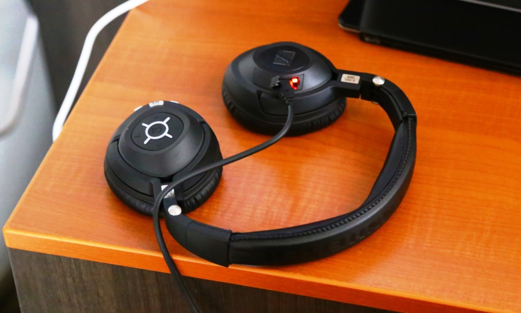 Sennheiser MM 550-X Travelling Headphones Charging
