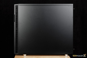 Fractal Design R5 Case Exterior back side