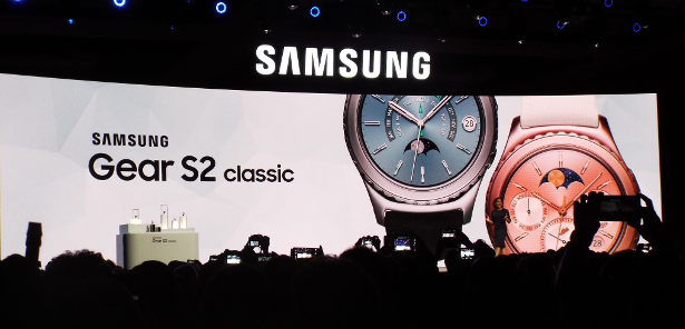 Samsung press conference Gear S2 classic