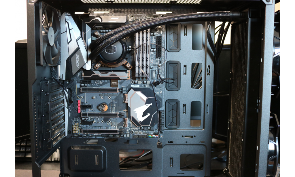 Cooler Master H500 Chassis Review Technology X