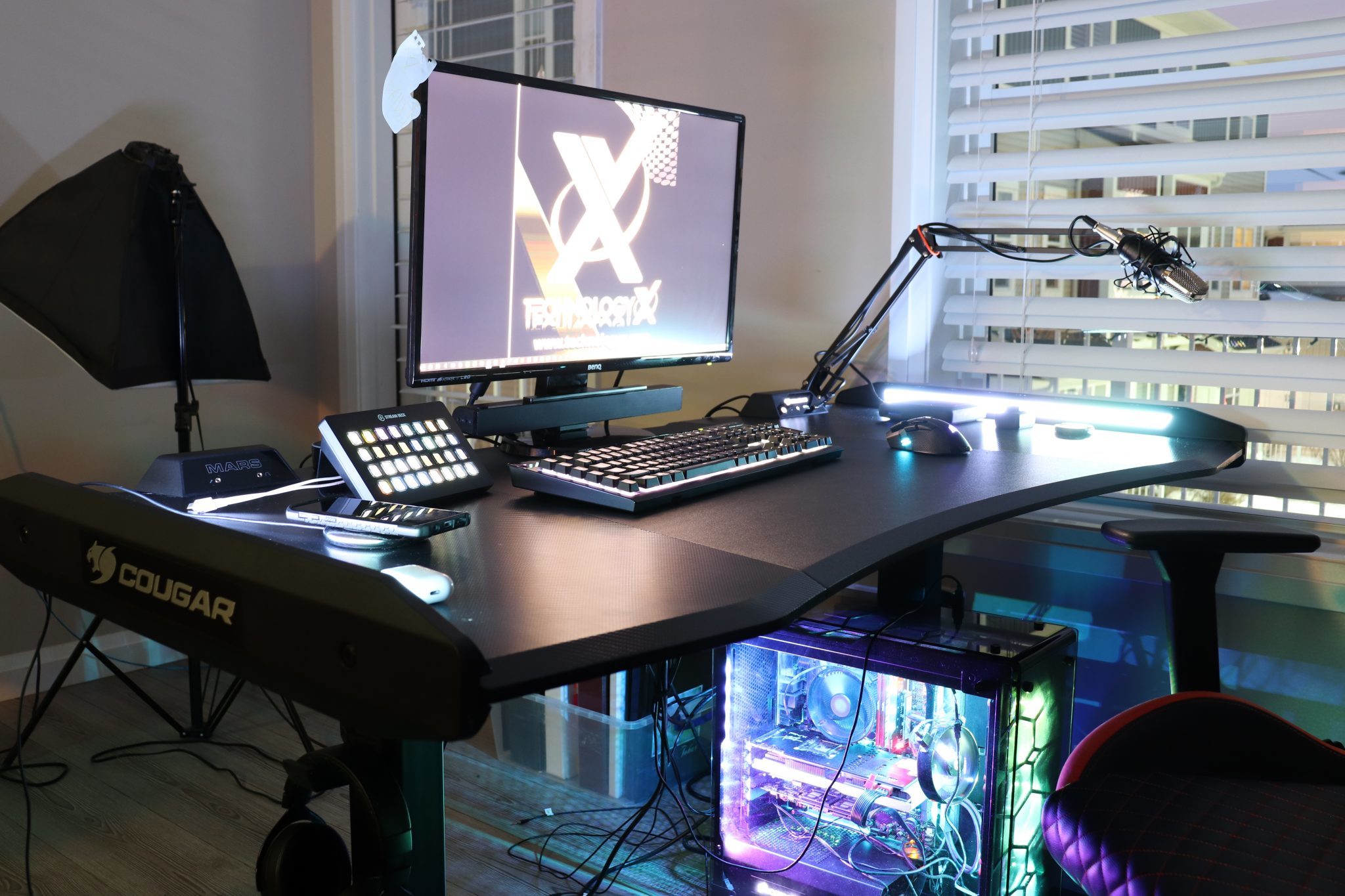 Cougar Mars Gaming Desk Review Technology X