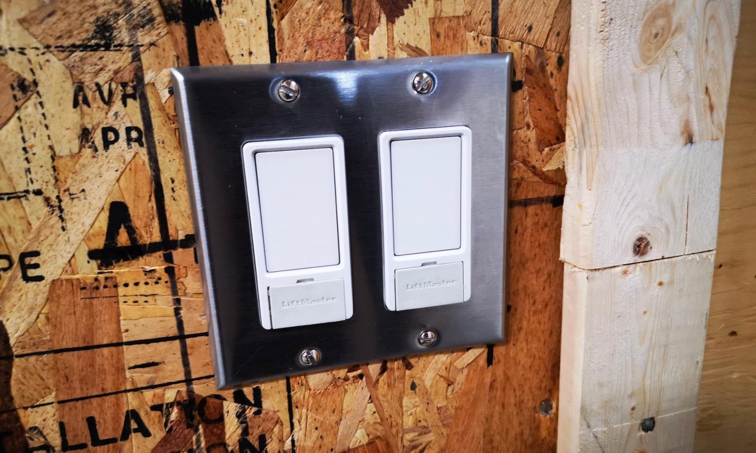 LiftMaster 823LM Remote Light Switch Review Technology X